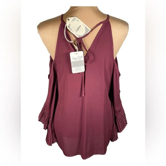 Entro Burgundy Cold Shoulder Top - Picture 3 of 10